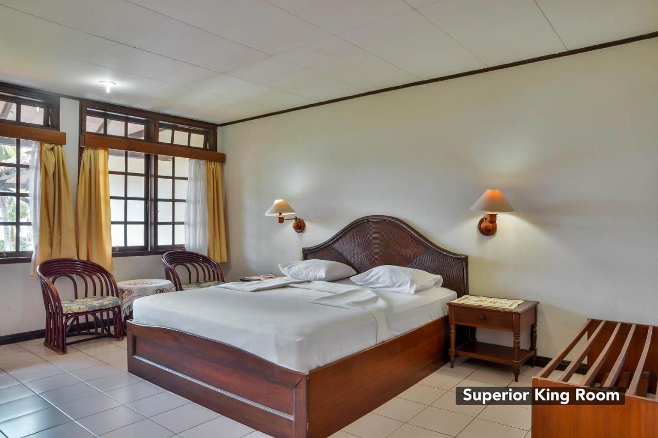 Silintong Hotel Ambarita Esterno foto